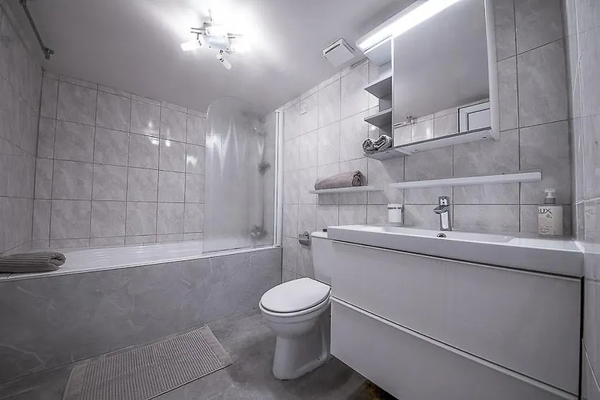 איה נאפה Peach Seaview 3 Bedroom Apartment 0*, איה נאפה